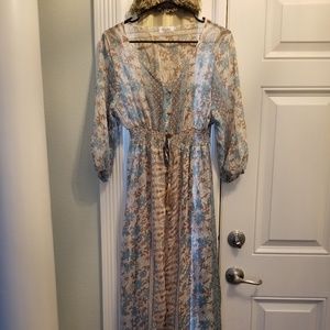 Floral top in blue and tan